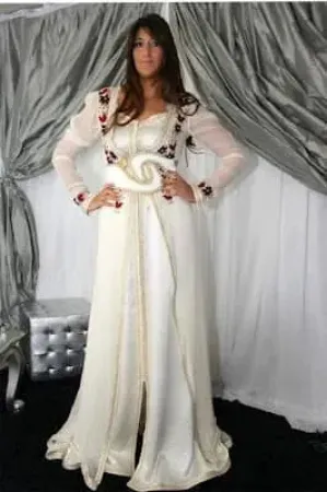 https://radhedesigner.com/images/thumbs/000/0000036_caftan-dress-wear_450.webp