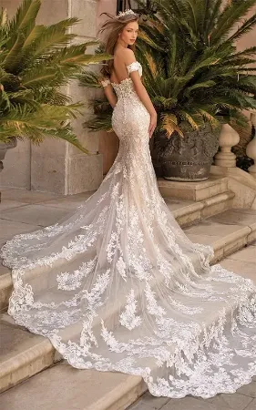 https://radhedesigner.com/images/thumbs/000/0000136_mermaid-gowns_450.webp