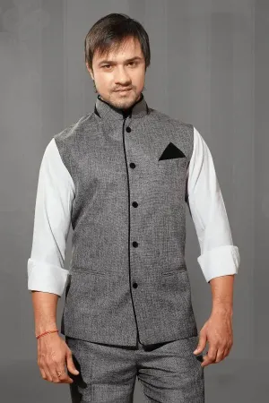 https://radhedesigner.com/images/thumbs/000/0001013_indian-mens-wedding-wear-designer-ethnic-bollywood-sher_450.webp