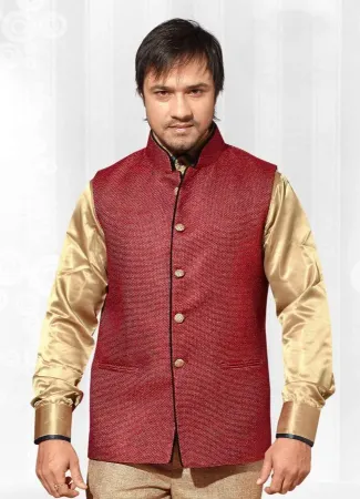 https://radhedesigner.com/images/thumbs/000/0001018_indian-shoes-men-wedding-jooti-sherwani-khussa-groom-sh_450.webp