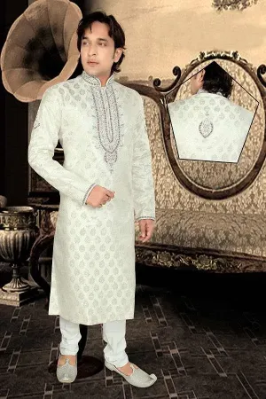 https://radhedesigner.com/images/thumbs/000/0001027_indian-traditional-embroedrey-style-wedding-party-wear_450.webp