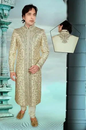 https://radhedesigner.com/images/thumbs/000/0001091_indian-traditional-wedding-wear-golden-pakistani-design_450.webp