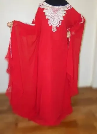 https://radhedesigner.com/images/thumbs/000/0002085_party-wear-blouse-designthobekile-s-albumabayajilbab_450.webp