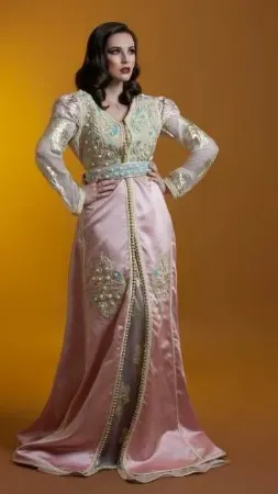 https://radhedesigner.com/images/thumbs/000/0002614_ethnic-beige-dupioni-raw-silk-indian-wedding-sherwani-f_450.webp