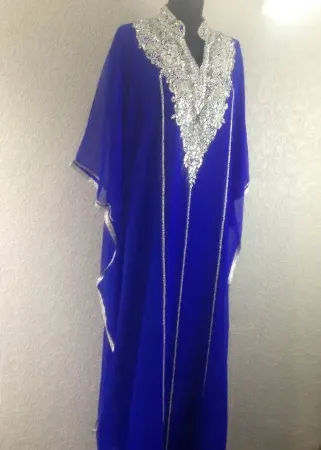 https://radhedesigner.com/images/thumbs/000/0002644_ethnic-sherwani-pag-indian-wedding-men-hat-handmade-pag_450.webp
