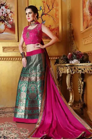 https://radhedesigner.com/images/thumbs/000/0003355_beautiful-indian-bollywood-style-ethnic-wedding-party-_450.webp