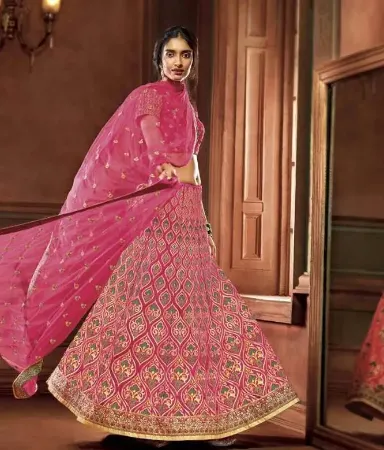 https://radhedesigner.com/images/thumbs/000/0003362_beautiful-red-green-designer-bollywood-lehenga-with-dou_450.webp