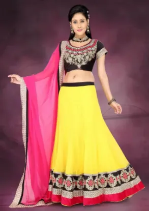 Picture of bollywood actress lehenga 2024,ghagra choli rajpal yada