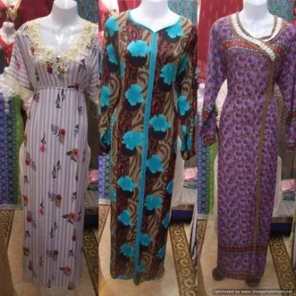 Picture of bridesmaid dress fittings,abaya,jilbab,kaftan dress,du,
