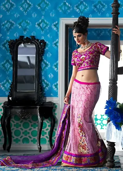 Picture of bollywood indian partywear wedding traditional choli le