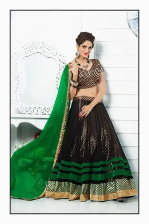 https://radhedesigner.com/images/thumbs/000/0003694_bollywood-lehenga-choli-indian-wedding-ethnic-women-de_450.webp