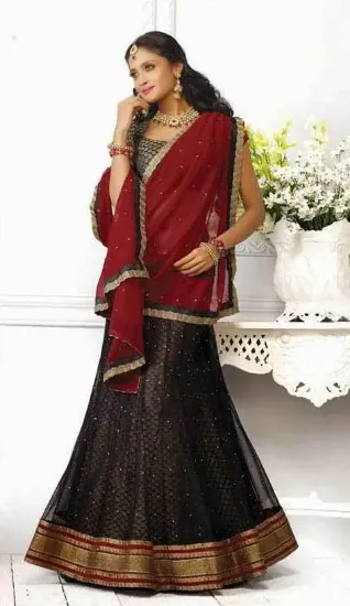 Picture of bridal lehenga below 30000,how to wear a lehenga saree 