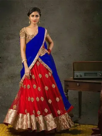 https://radhedesigner.com/images/thumbs/000/0004184_bridal-lehenga-gownlehenga-choli-ladieschaniya-cholic_450.webp