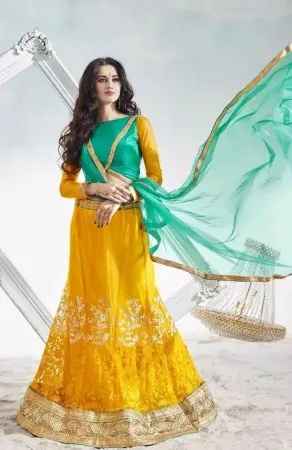 https://radhedesigner.com/images/thumbs/000/0004266_bridal-lehenga-kalkilehenga-choli-plus-sizechaniya-cho_450.webp