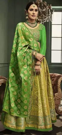 https://radhedesigner.com/images/thumbs/000/0004298_bridal-lehenga-ludhiana-ludhiana-punjablehenga-choli-q_450.webp