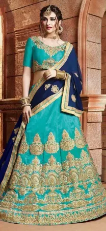 https://radhedesigner.com/images/thumbs/000/0004307_bridal-lehenga-market-in-delhilehenga-choli-shops-in-_450.webp