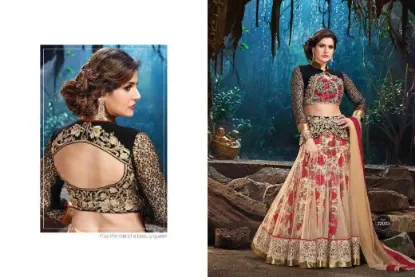 Picture of bridal lehenga online india,lehenga choli combinationc,