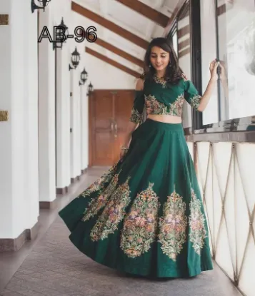 Picture of bridal lehenga punjabi,lehenga choli violetchaniya cho,