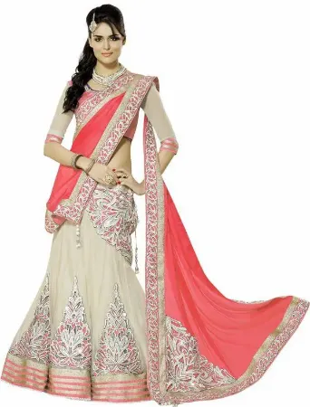 https://radhedesigner.com/images/thumbs/000/0004409_bridal-lehenga-sabyasachilehenga-choli-zipkerchaniya-_450.webp