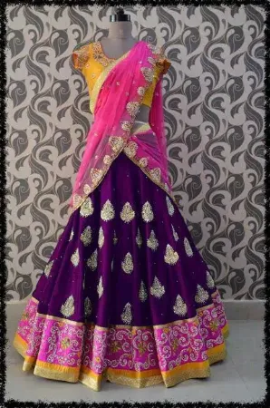 https://radhedesigner.com/images/thumbs/000/0004430_bridal-lehenga-stores-in-mumbailehenga-choli-modest-ma_450.webp