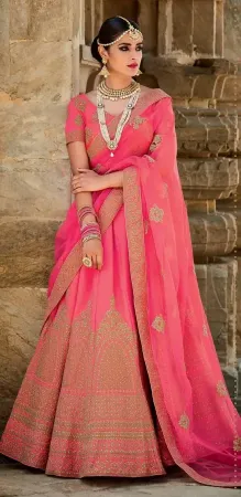 https://radhedesigner.com/images/thumbs/000/0004640_bridalwedding-indian-bollywood-heavy-lehengalengha-chol_450.webp