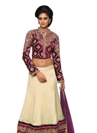 https://radhedesigner.com/images/thumbs/000/0004669_buy-raw-silk-lehenga-onlinechaniya-cholicholilehenga_450.webp