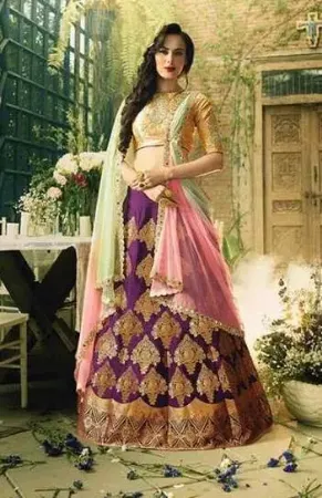 https://radhedesigner.com/images/thumbs/000/0004700_chaniya-choli-anand-gujaratsaree-lehenga-engagementch_450.webp