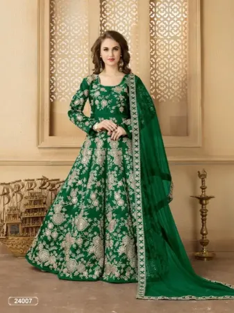 https://radhedesigner.com/images/thumbs/000/0004780_chaniya-choli-dresslehenga-saree-images-hdchaniya-chol_450.webp