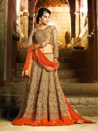 https://radhedesigner.com/images/thumbs/000/0004828_chaniya-choli-hotlehenga-saree-makeupchaniya-cholicho_450.webp