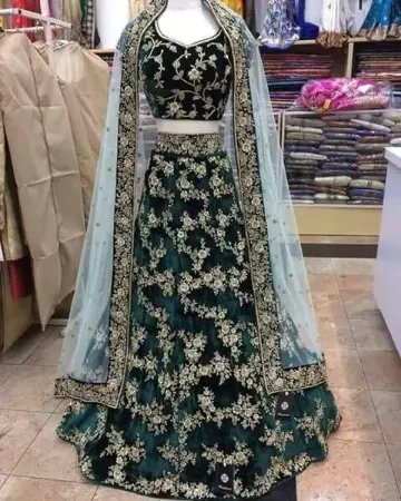 https://radhedesigner.com/images/thumbs/000/0005141_designer-embroidered-indian-women-traditional-fashiona_450.webp