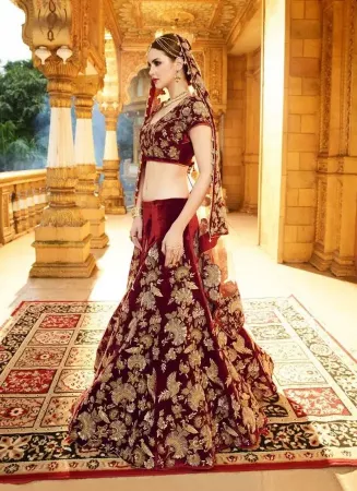 https://radhedesigner.com/images/thumbs/000/0005329_designer-womens-bridal-party-wear-embroidery-semistitc_450.webp