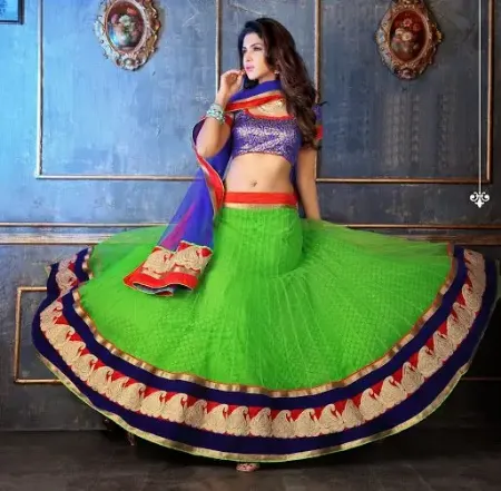 https://radhedesigner.com/images/thumbs/000/0005354_dress-wedding-bollywood-lehenga-choli-indian-women-part_450.webp