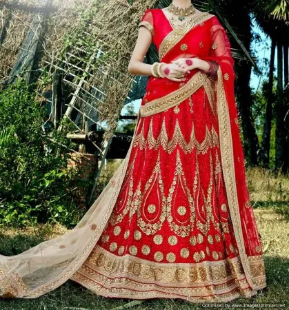 https://radhedesigner.com/images/thumbs/000/0005554_fancy-indian-pakistani-wedding-events-party-wear-design_450.webp