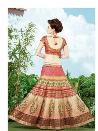 https://radhedesigner.com/images/thumbs/000/0005652_green-silk-lehenga-indian-bridal-wedding-ethnic-party-w_450.webp