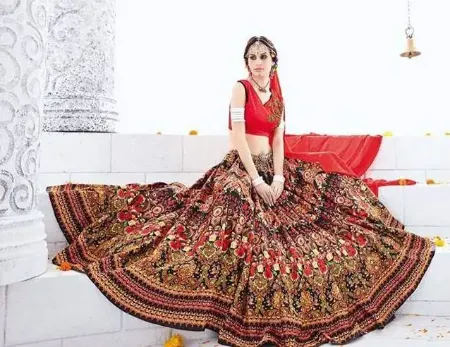 https://radhedesigner.com/images/thumbs/000/0005814_indian-bollywood-designer-women-maroon-zari-embroidery_450.webp