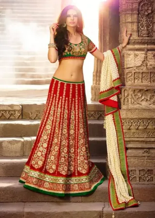 https://radhedesigner.com/images/thumbs/000/0005839_indian-bollywood-lehenga-bridal-party-wearcholileheng_450.webp