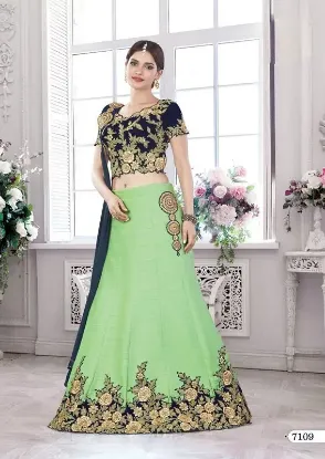 Picture of indian bridal wedding bollywood party lehenga choli des