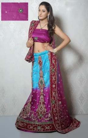 https://radhedesigner.com/images/thumbs/000/0006080_indian-designer-lehnga-party-wear-traditional-lehenga-_450.webp