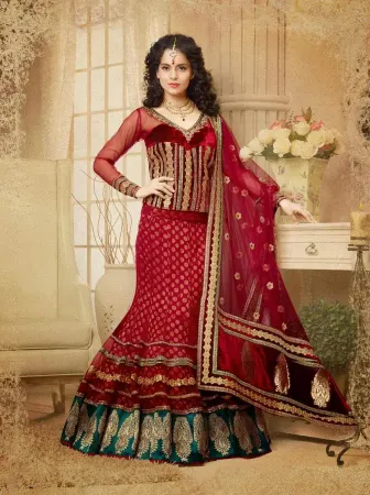 https://radhedesigner.com/images/thumbs/000/0006166_indian-designer-wedding-party-wear-lehenga-pakistani-b_450.webp