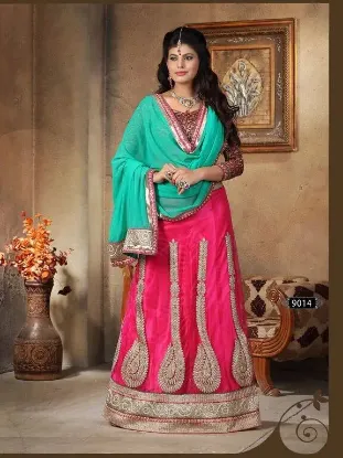 Picture of indian dress women lehenga choli bollywood wedding par,