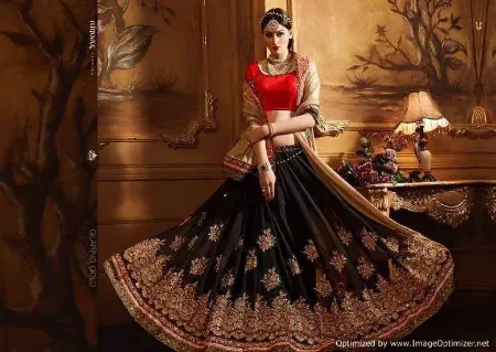 https://radhedesigner.com/images/thumbs/000/0006409_indian-pakistani-bridal-wedding-lehenga-designer-ethnic_450.webp