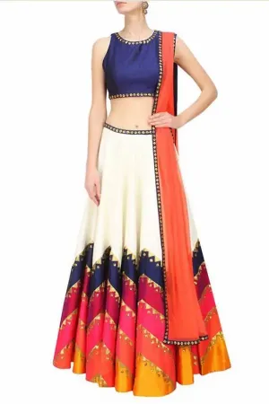 https://radhedesigner.com/images/thumbs/000/0006416_indian-pakistani-designer-lehenga-choli-bollywood-brid_450.webp