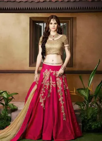 https://radhedesigner.com/images/thumbs/000/0006590_indian-wedding-traditional-designer-partywear-bollywoo_450.webp