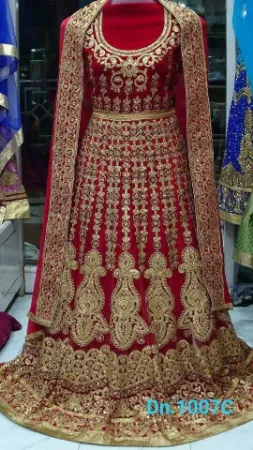 https://radhedesigner.com/images/thumbs/000/0006616_indian-women-designer-lehenga-choli-party-wear-dress-pa_450.webp