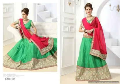 Picture of indian women lehenga choli bollywood wedding party wea,