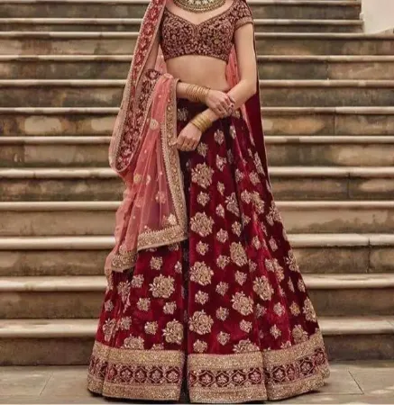 https://radhedesigner.com/images/thumbs/000/0006707_latest-lehenga-choli-dupatta-set-designs-india-bollywoo_450.webp