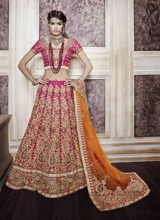 https://radhedesigner.com/images/thumbs/000/0006761_lehenga-bridal-wedding-wear-lehengas-choli-blouse-india_450.webp