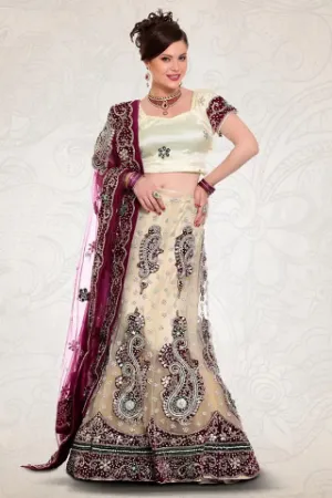 https://radhedesigner.com/images/thumbs/000/0007079_lehenga-india-wedding-designer-latest-bollywood-dress-l_450.webp