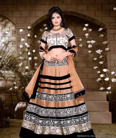 https://radhedesigner.com/images/thumbs/000/0007181_lehenga-sari-bollywood-designer-saree-party-women-indi_450.webp