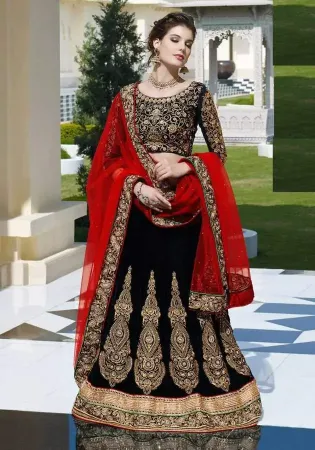 https://radhedesigner.com/images/thumbs/000/0007196_lehenga-sari-party-indian-saree-bollywood-designer-dres_450.webp